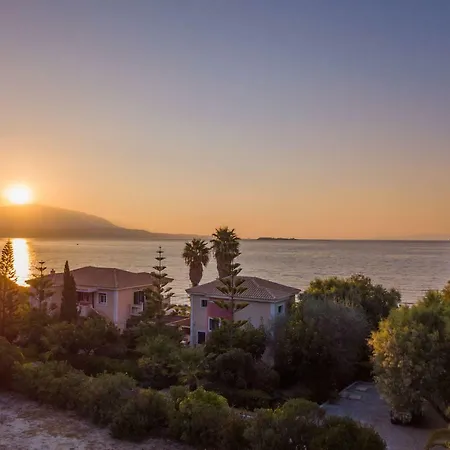 Kounopetra Beach Luxury Villas * Kounopetra